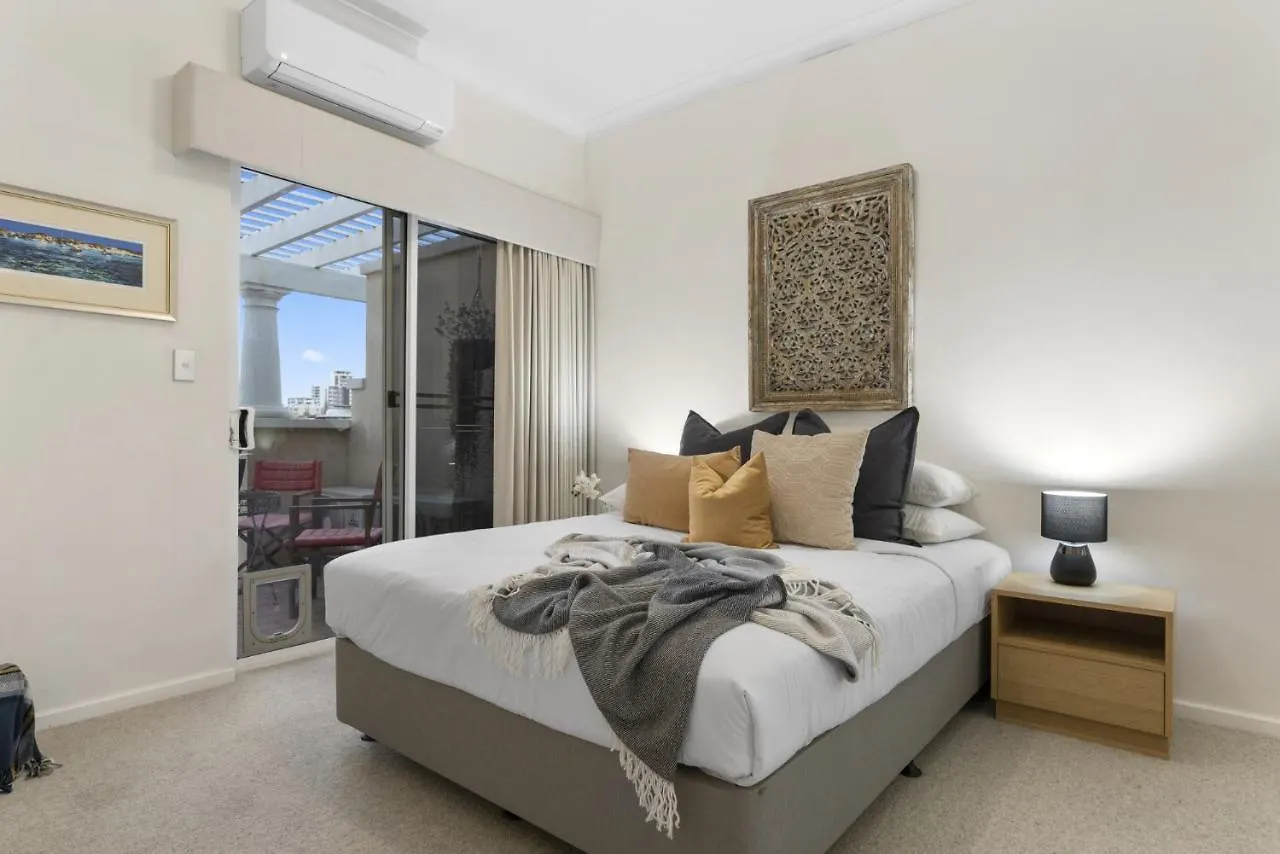 Riverside Panorama Suite Spectacular City Living パース