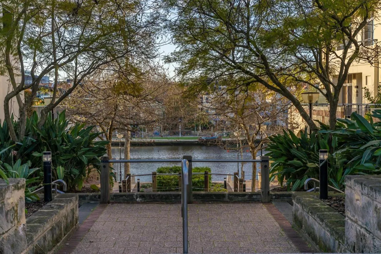 Riverside Panorama Suite Spectacular City Living パース オーストラリア