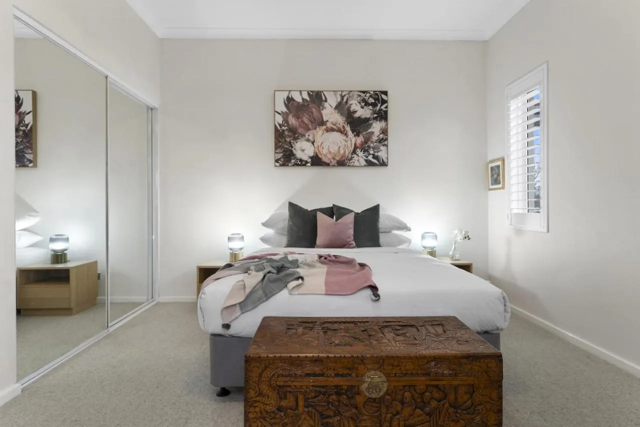 Riverside Panorama Suite Spectacular City Living パース