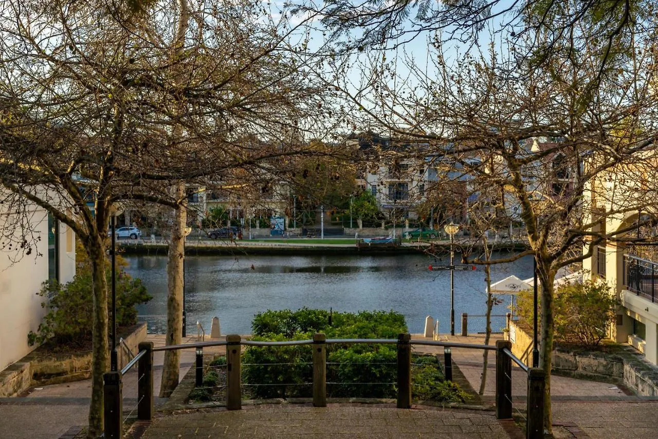 Riverside Panorama Suite Spectacular City Living パース アパート